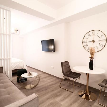 F & B Collection - Central Tesalonika Bagian luar foto